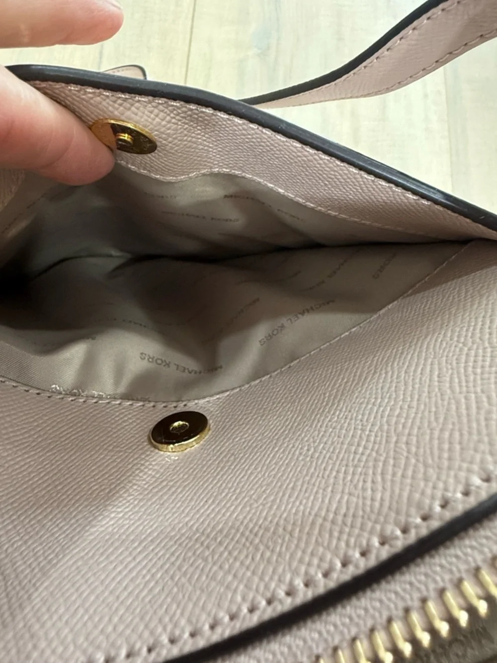 Michael Kors elegant michael